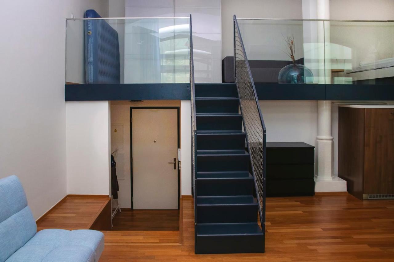 Modern Apartment With Terrace And Air Conditioning 布拉格 外观 照片