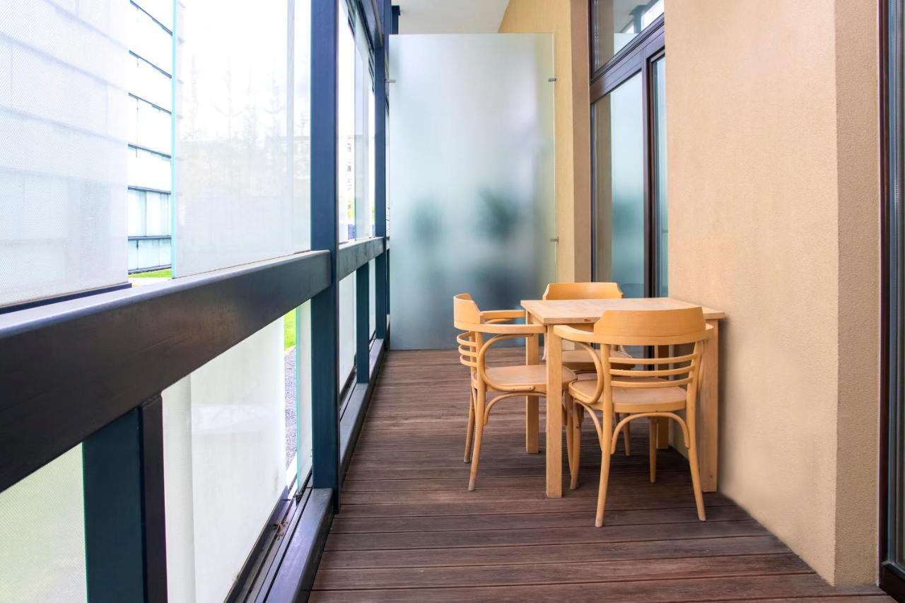 Modern Apartment With Terrace And Air Conditioning 布拉格 外观 照片
